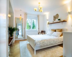 Pipa’s Place - Stylish garden prime location apt