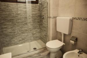 Florence Rooms Novella