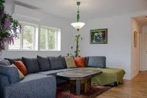 Modern Country Apartment - Insjön