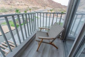 New Luxurious Oceanfront 2 Bedroom Condo with Stunning Views