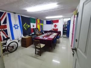 777 LENDERMAN HoSTaL 777