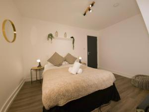 Plenty of Parking Available; 3 Bedroom Apartment by Property Promise