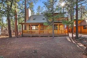Tranquil Getaway in the Pines! w/Fire Pit & Grill! - Indian Pine