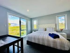 Maple Retreat by Blue Spring - Okoroire