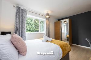 Spacious Cosy Cove with Large Driveway and Garden