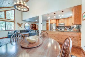 Family Cabin with Community Perks in Truckee!