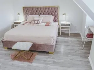 Kitchener-Waterloo Cozy House - واترلو