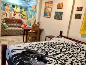 Troubadour Studio Apartment - Big Bight