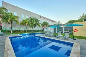 City Express Suites by Marriott Playa del Carmen - Плая-дель-Кармен
