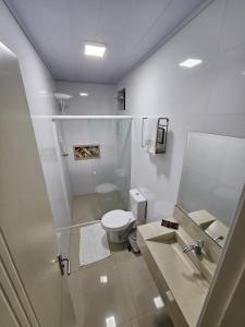 Pousada Queiroz em Frente ao Parque Beto Carrero