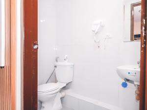 Affordable 2 Bed Condo Rental in Davao City with Wifi & Netflix, Swimming Pool, Gym & Billiard Hall