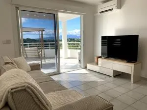 Appartement T2 Chic - vue mer et montagne - Le Saint-Esprit