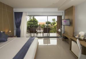 Chaweng Cove Beach Resort