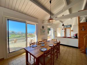 Maison familiale à 400m de la plage avec terrasse de 100m², animaux admis, garage et jardin - FR-1-231-292