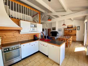 Maison familiale à 400m de la plage avec terrasse de 100m², animaux admis, garage et jardin - FR-1-231-292
