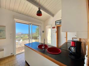 Maison familiale à 400m de la plage avec terrasse de 100m², animaux admis, garage et jardin - FR-1-231-292