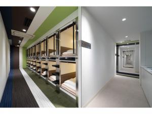 Capsule Hotel J Garden Shin-Osaka