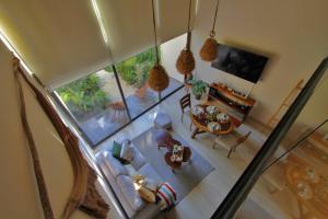 Beautiful Jungle Loft, 7 Pools, Free Beach Shuttle