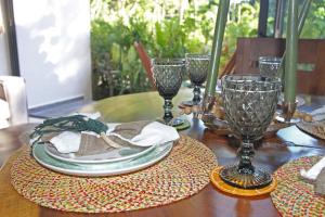 Beautiful Jungle Loft, 7 Pools, Free Beach Shuttle