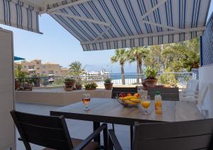 105 Kings Palace - Fabulous 2 Bed, 2 bath, Large Patio with Garden - Sea Views