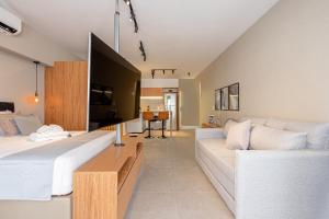 Easy Star - Lindo studio CVaga no Campo Belo - AH03I