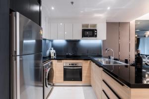 Destiny63 Ekamai Apartment