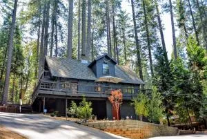 Grey Wolf Manor - Hathaway Pines