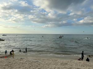 Beach Resort Home Stay SRI SAYANG APARTMENT BATU FERRINGHI 2BEDROOM