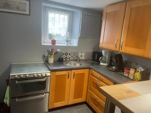 STUDIO 3 Mn de la PLAGE Terrasse Vélos Proche de la ville fortifiée