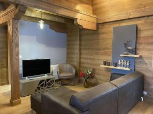 Chalet Charmant Rénové 2023 - 7 pers., 3 Chbres, Proche HauteluceLes Contamines - FR-1-342-309