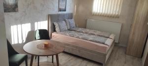 Apartment - Ground Floor room in Apartment Flora Arandjelovac