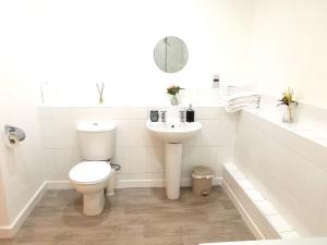 Cutlass Court Apartments by Comfort Zone