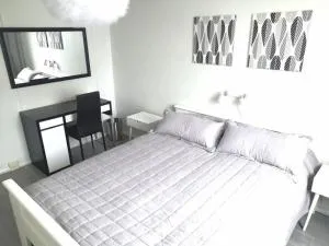 Valoisa & tilava 3.krs kaksio, lasitettu parveke - Jyräänkoski