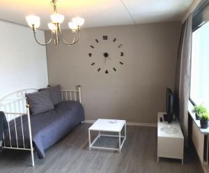 Valoisa & tilava 3.krs kaksio, lasitettu parveke