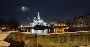 Maisons de vacances PARIS AUTHENTIC HOUSE Entier 1920's villa Metro Line 7 For Groups : photos des chambres