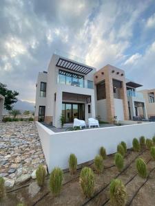 The Beach House deux