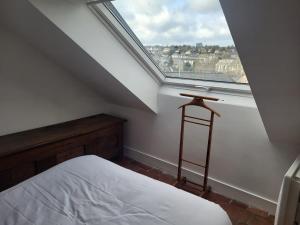 Maisons de vacances La Maison du Donjon - Gites de 8 personnes, parking prive avec jardin terrasse : photos des chambres