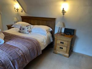 Characterful, Cosy Cotswold Cottage, Folly Cottage