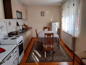 Rent a house - "Laki"