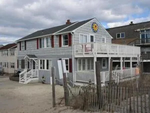 Oceanfront Duplex, 3 Bedrooms, 1 1-2 Baths - Beach Haven Crest