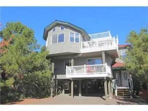 4 Bedroom Ocean Side Home In Barnegat Light! - Barnegat Light