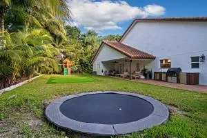 Villa Limitless - Your dreams await - بلانتايشن