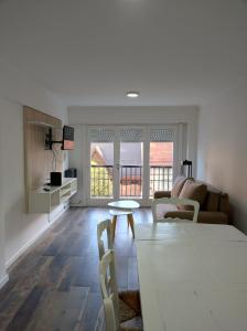 Depto en lo mejor de Güemes 4 personas, 2 amb.