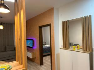 De Lux Nedeljkovic President