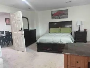 SUITE B - Private Cozy, Spacious Suite with Private Bathroom - 贝尔茨维尔