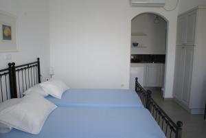 Petra & Fos Studios and Rooms Sifnos Greece