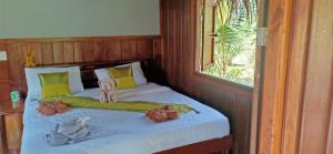 Koh Jum Freeda Resort