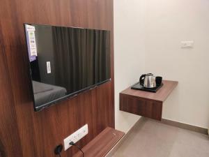 Globus Hotel by Silicon Hearth