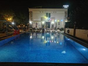 GTH GLORİA GÜMBET HOTEL