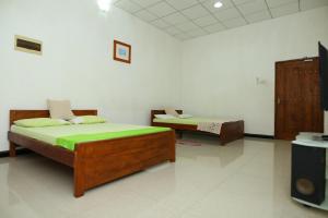 Sujees Guest House with Two Bed Rooms